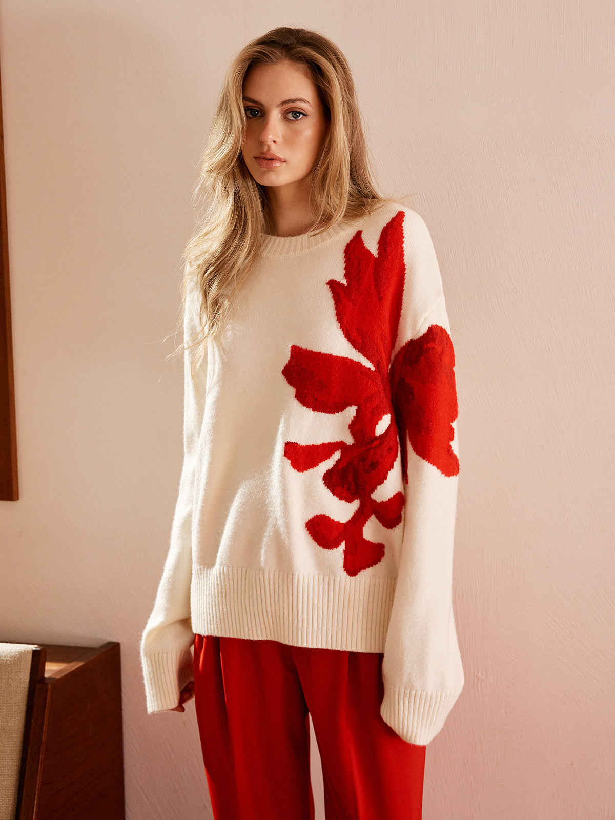 Jakarlı Triko Sweatshirt Yuvarlak Yaka Uzun Kol Ekru Kırmızı | Lorlia