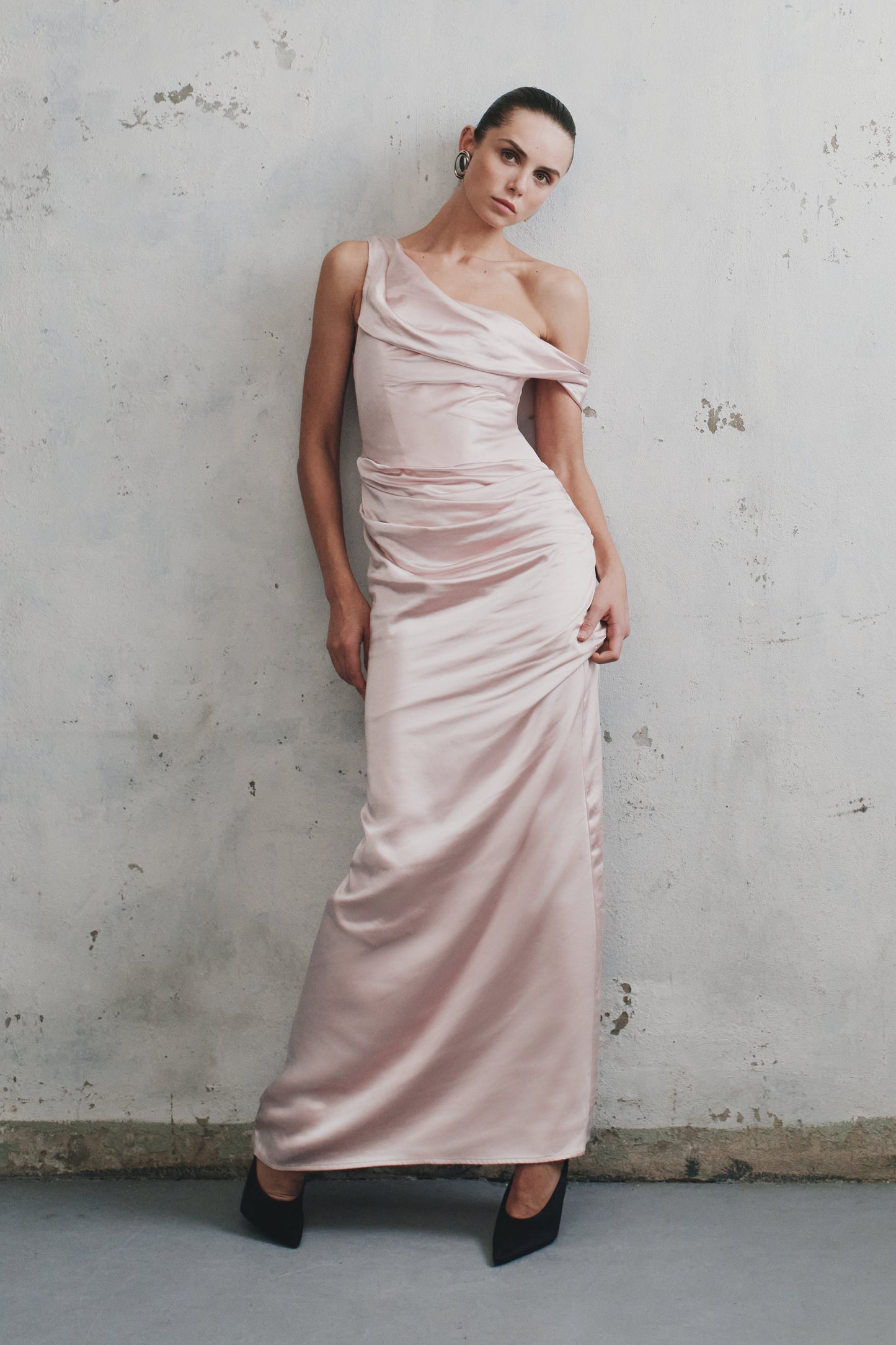 ROF Dalia Düşük Omuzlu Saten Maxi Elbise - Soft Pembe