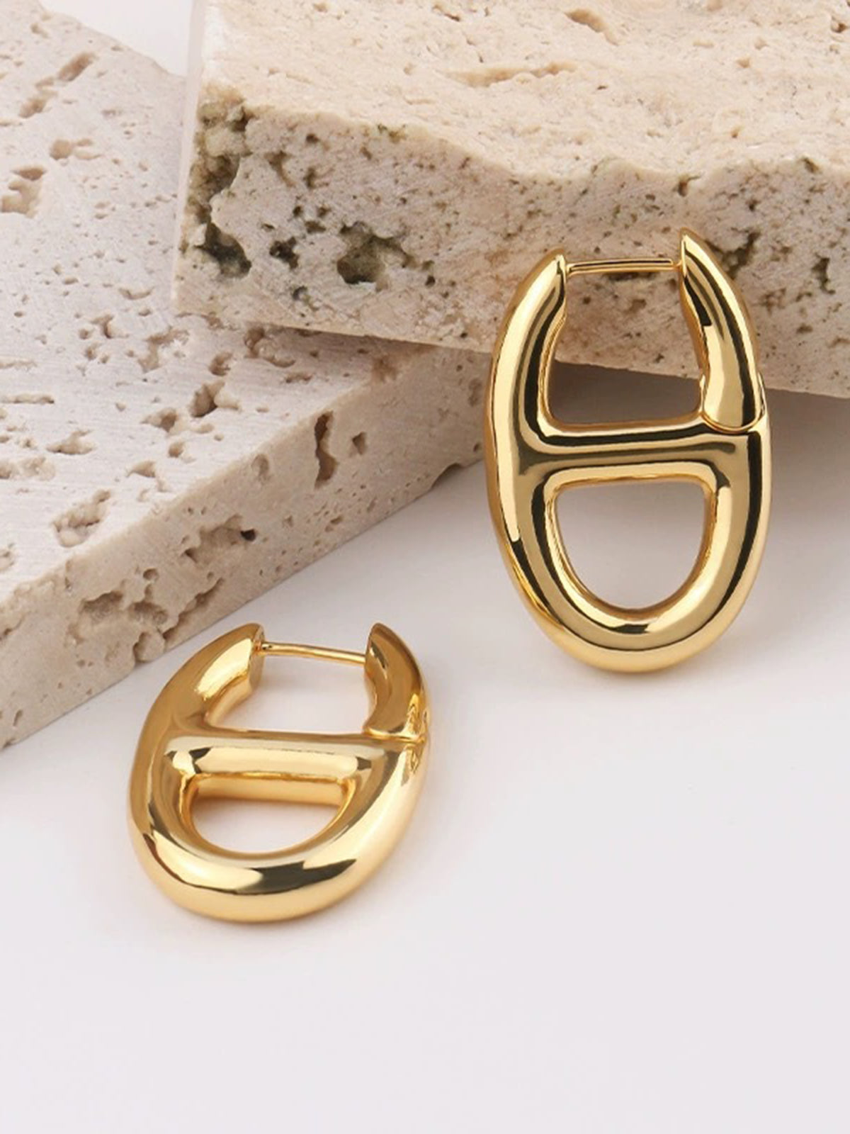Altın Domuz Burunlu Küpe Minimalist Tasarım | Lorlia