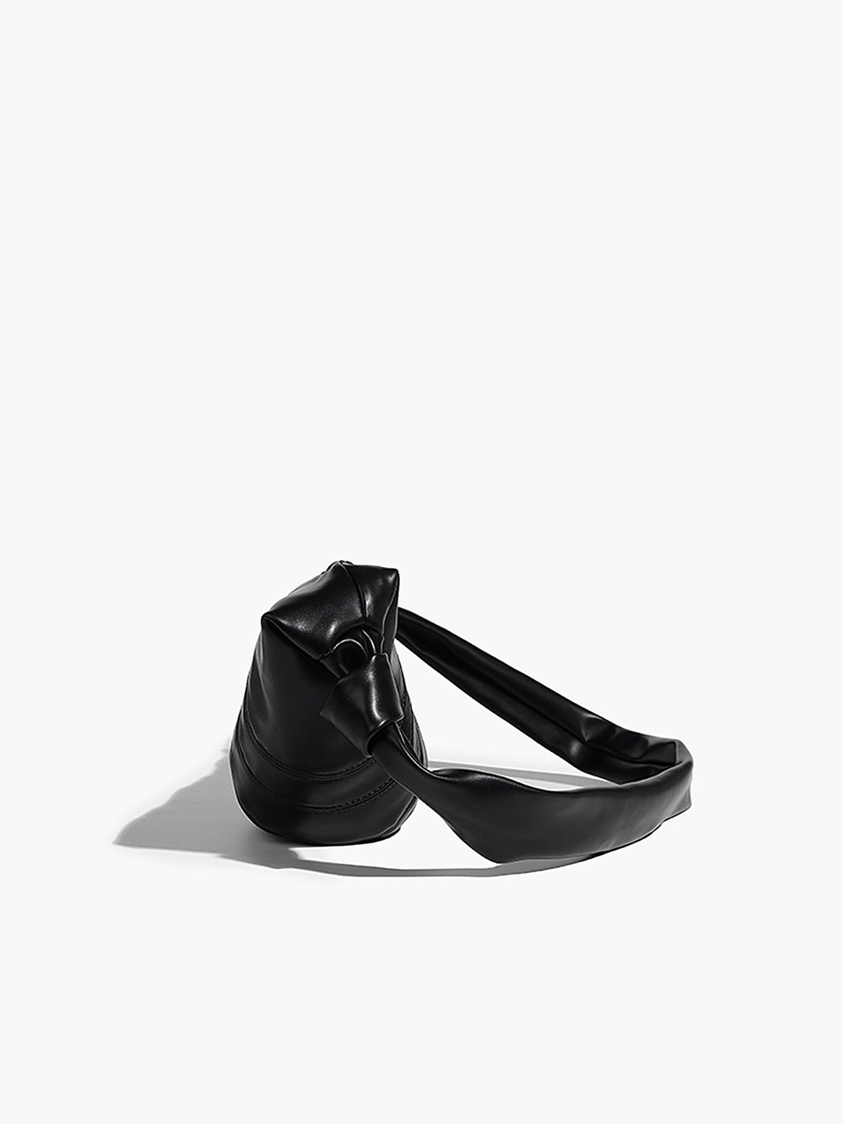 Dokulu Kruvasan Çapraz Çanta Siyah Minimalist | Lorlia