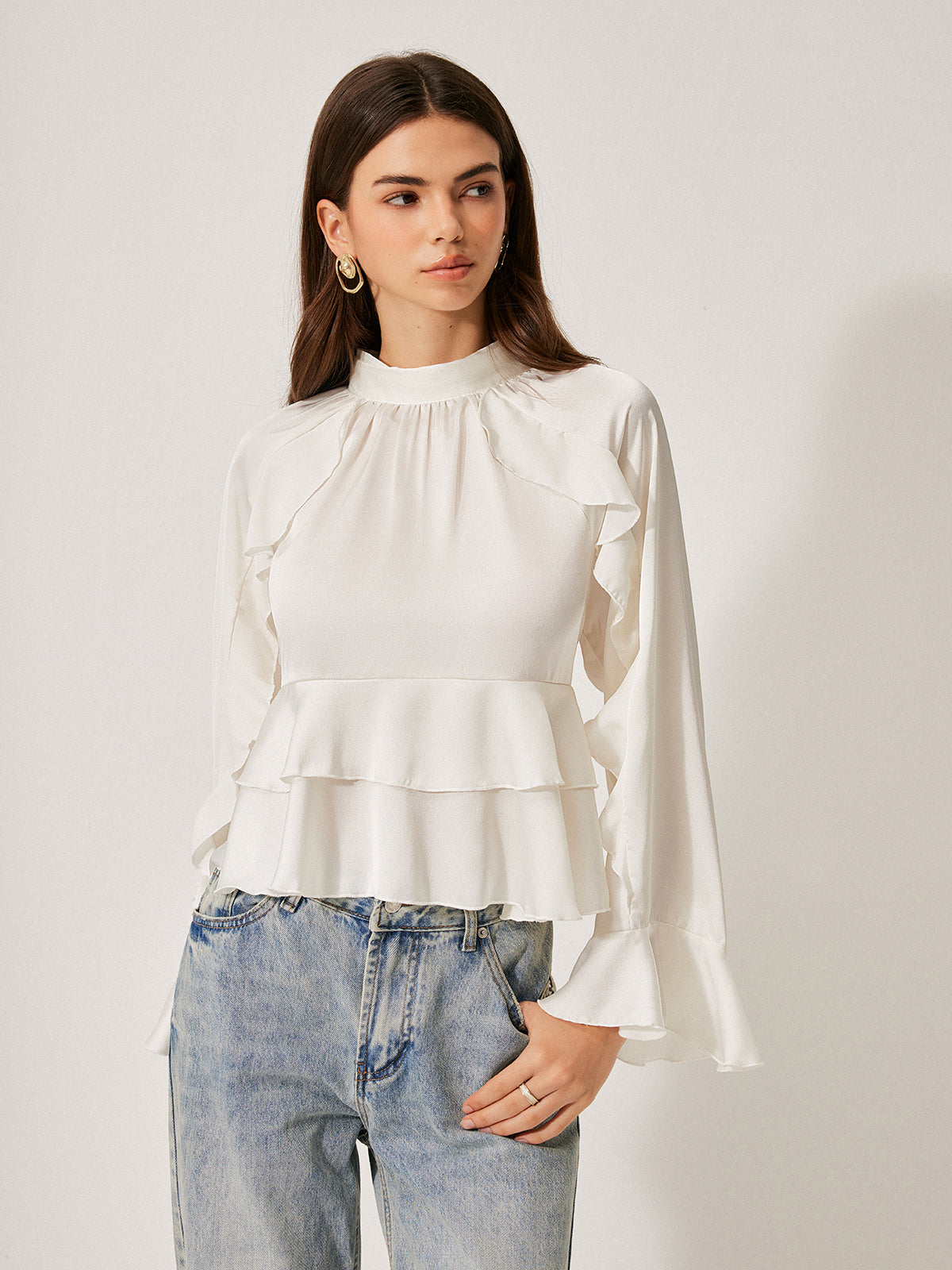 Volanlı Peplum Bluz Stand Yaka Düğme Detaylı Beyaz | Lorlia