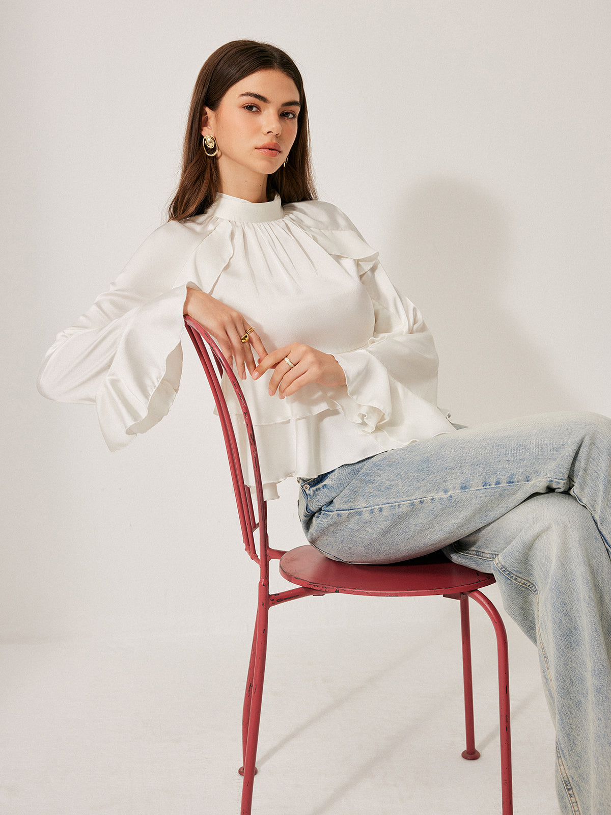 Volanlı Peplum Bluz Stand Yaka Düğme Detaylı Beyaz | Lorlia