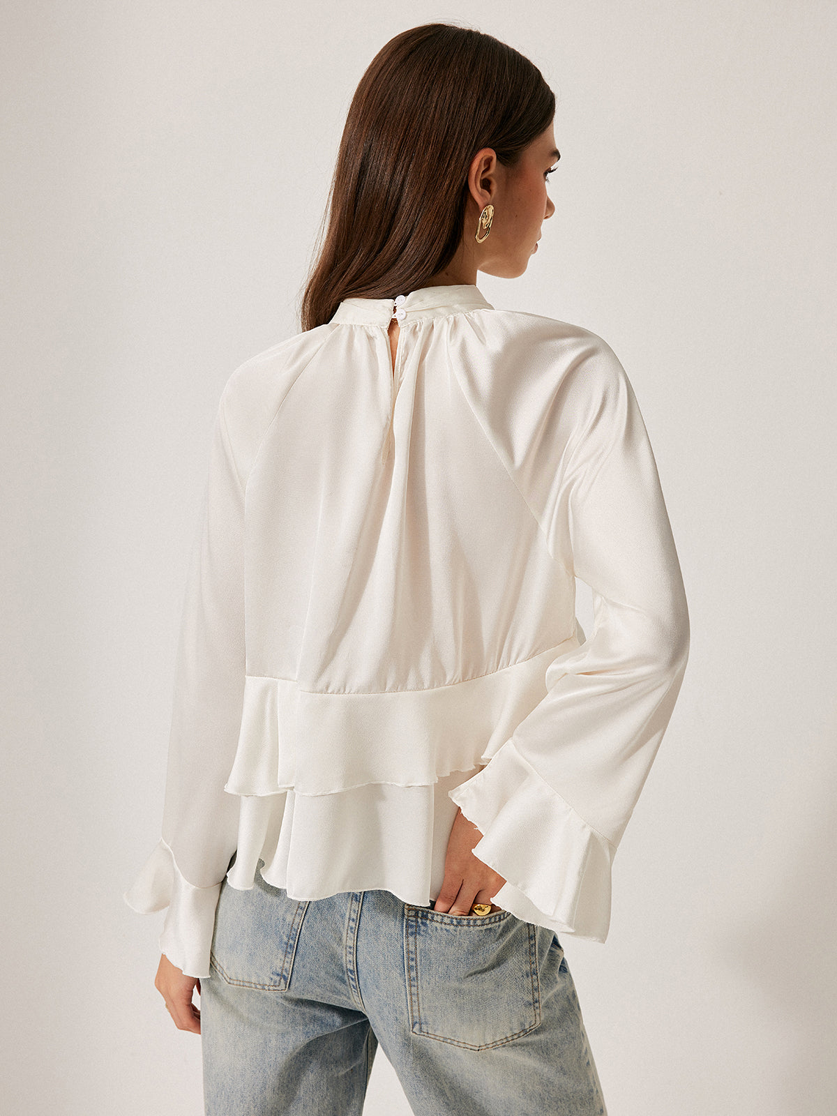 Volanlı Peplum Bluz Stand Yaka Düğme Detaylı Beyaz | Lorlia