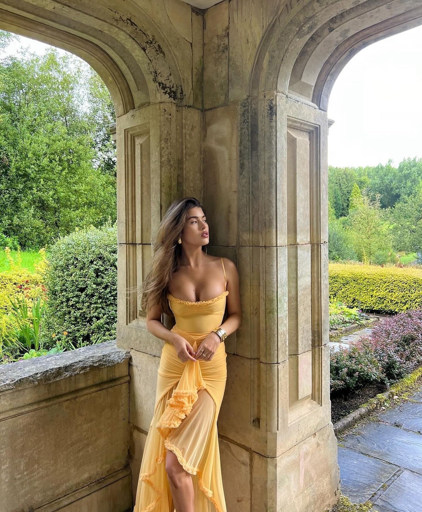 Ruby Fırfırlı Maxi Dress